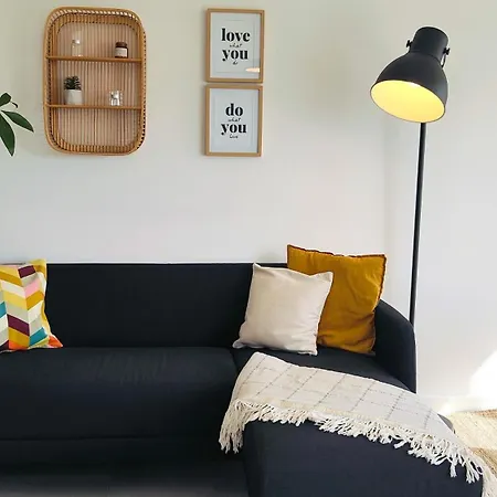 דירה Arena Home, Chic & Sea View קורלחו