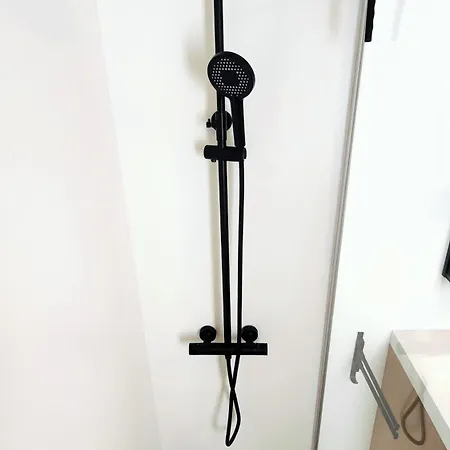 Arena Home, Chic & Sea View דירה *