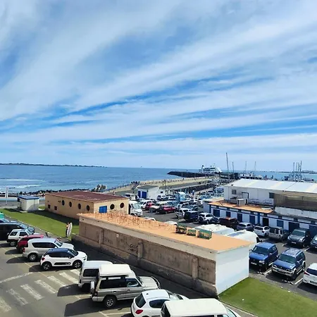 Apartman Arena Home, Chic & Sea View