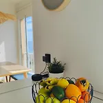 Arena Home, Chic & Sea View شقة *